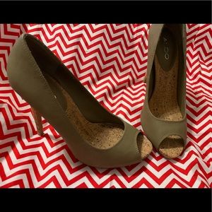 High heel peep toes shoes